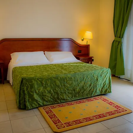 Peretti Hotel 4*