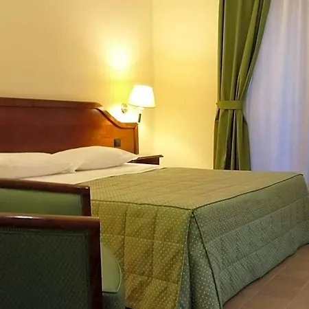 Peretti 4* Gela